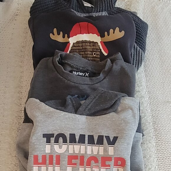 3T Sweatshirt Bundle - Two are Matching Sets! - Picture 1 of 9